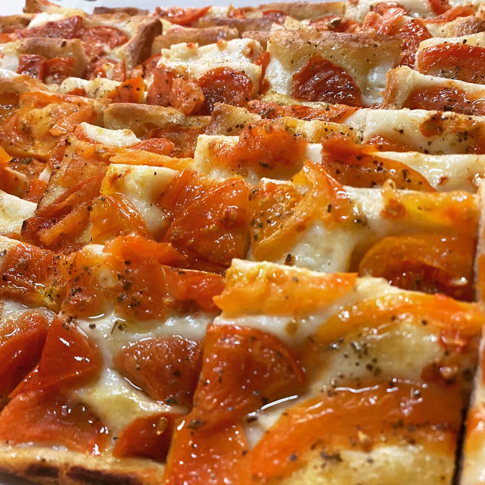 Focaccia con i pomodori 12 pezzi