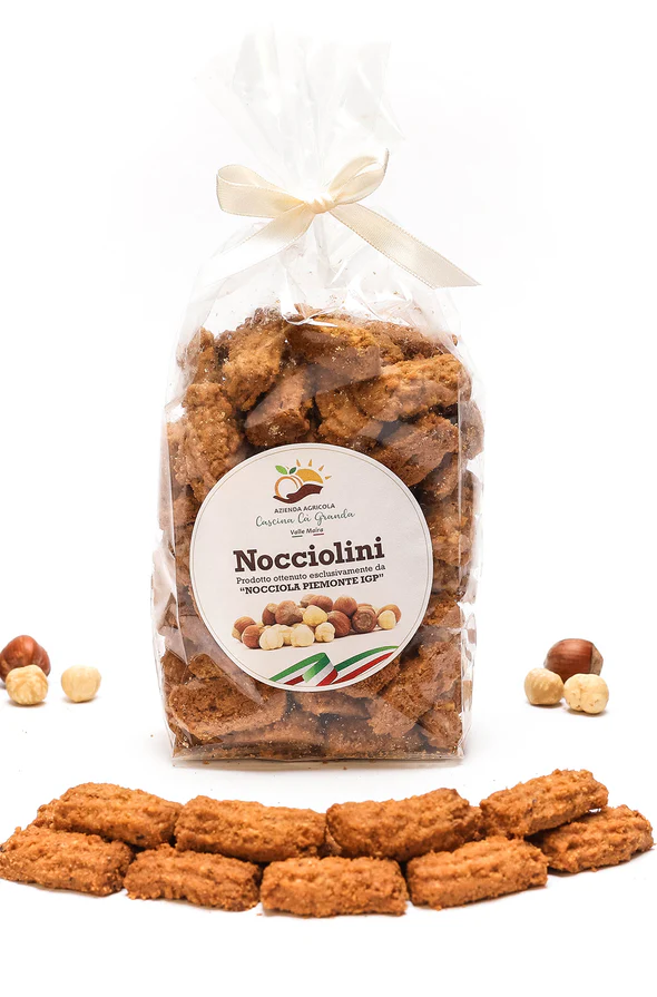 Nocciolini piemontesi, friabili biscotti di qualità eccellente, ideali per la colazione o merenda abbinati al caffè. Buonissimo. Vero made in Italy.